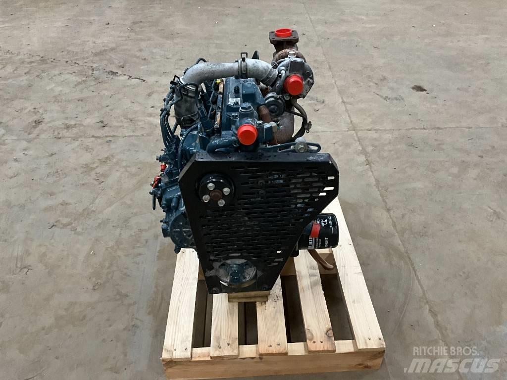 Kubota V 1505 TURBO エンジン