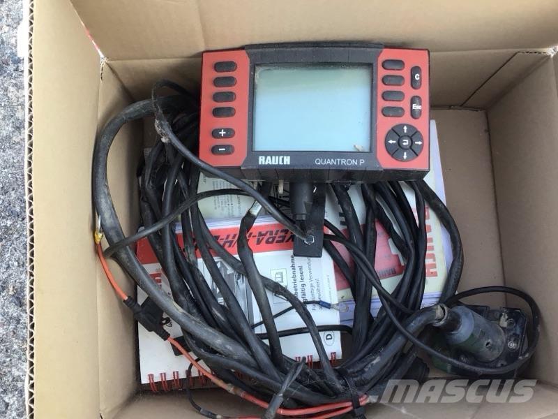 Rauch AXERA H/EMC ミネラル散布機