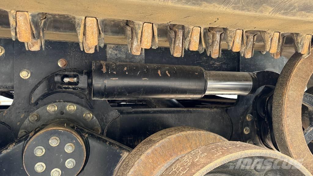 Prinoth Panther T12 キャリアダンプ