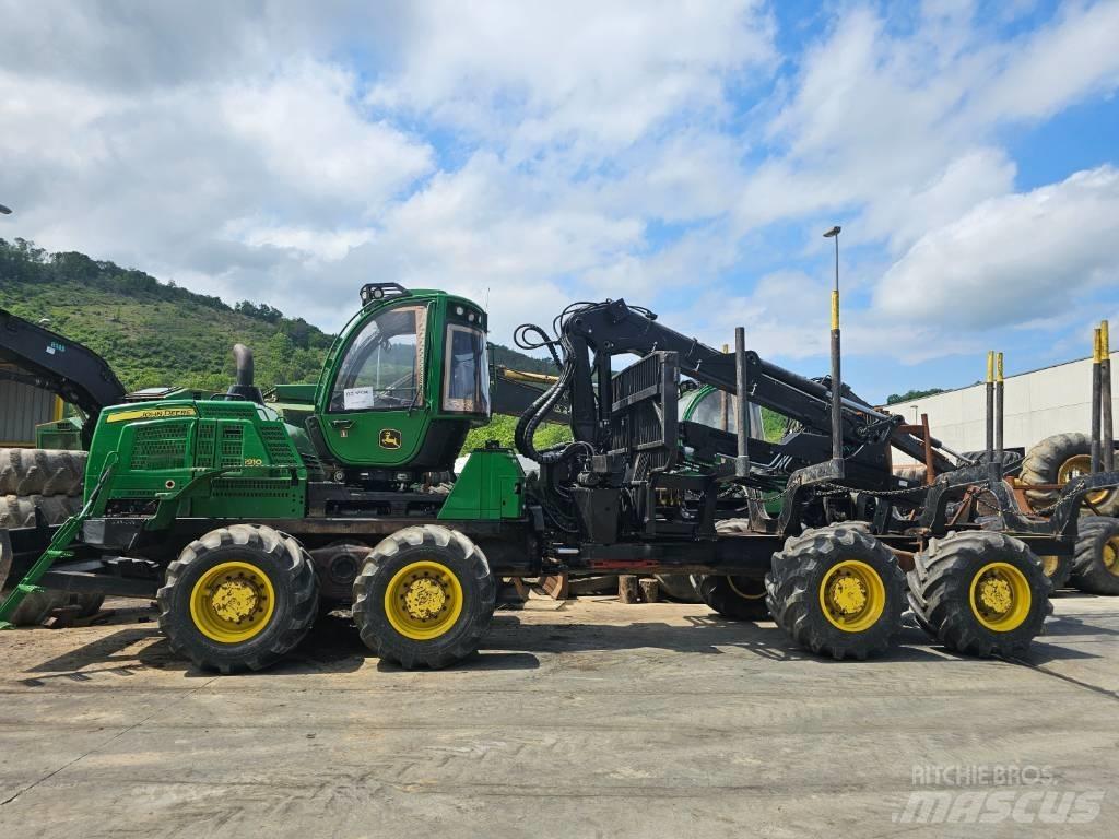 John Deere 1910G フォワーダー