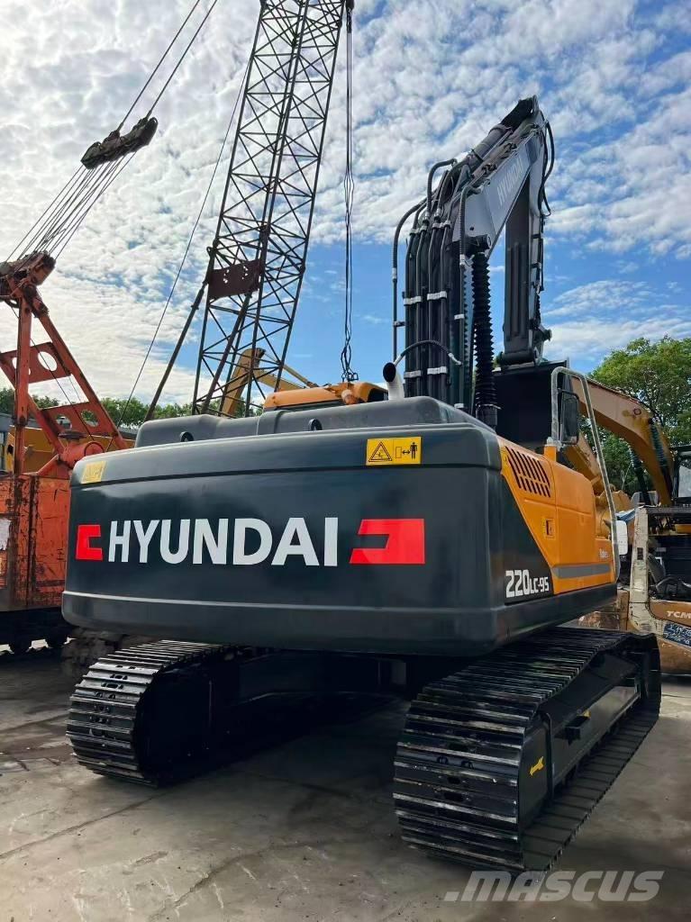 Hyundai R220LC-9S 中型油圧ショベル 7ｔ-12ｔ（ユンボ・パワーショベル・バックホー）