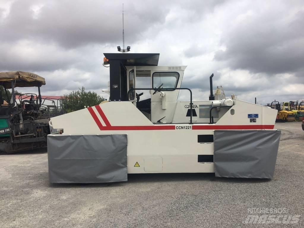 Corinsa CCN 1221 タイヤローラ