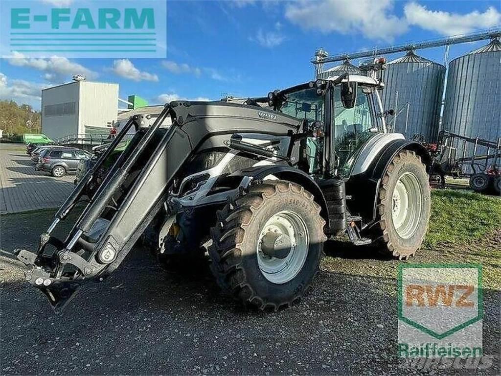 Valtra t215d トラクター