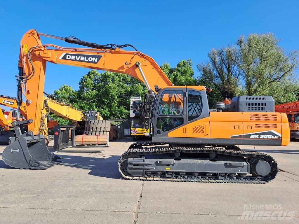 Develon DX300LC-7M 大型油圧ショベル12t以上（パワーショベル・ユンボ）