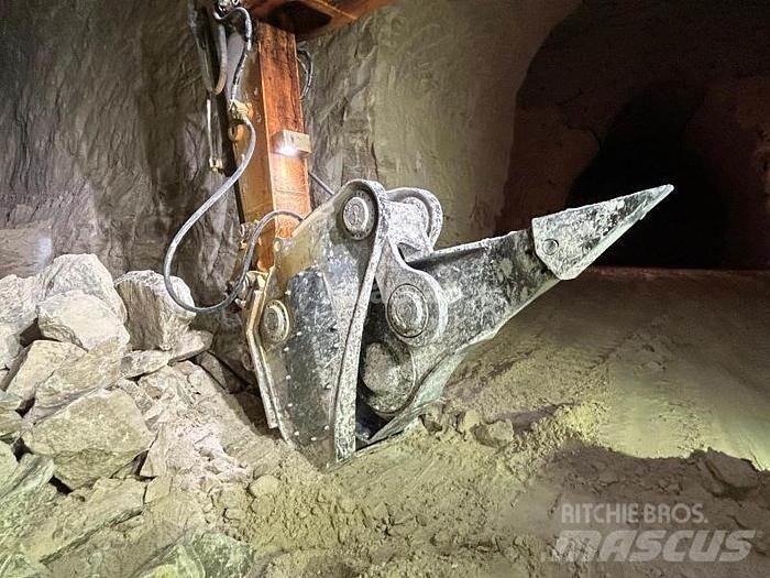 Liebherr R956HD 特殊油圧ショベル