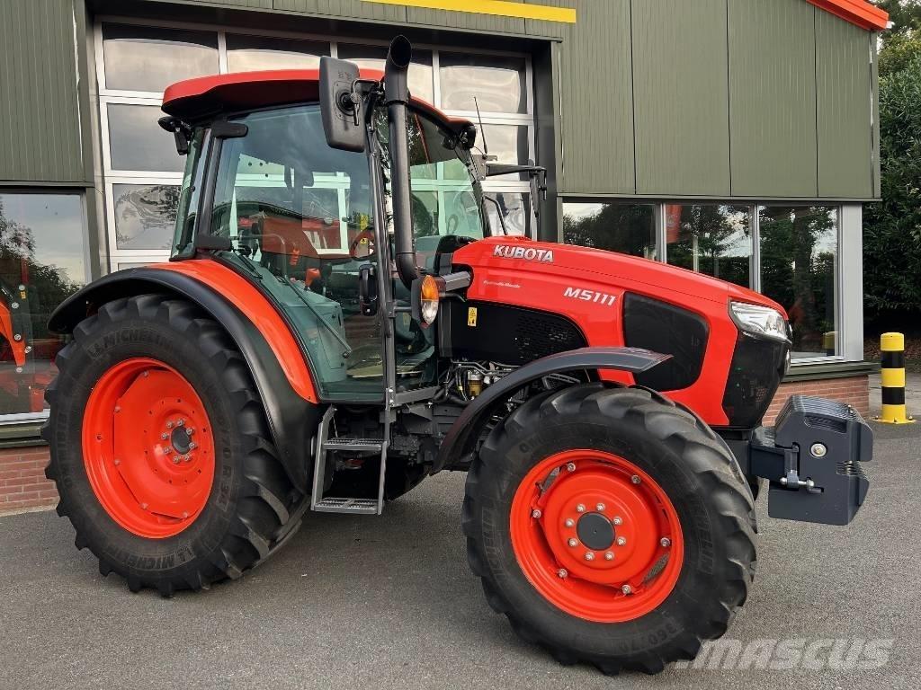 Kubota M 5-111 トラクター