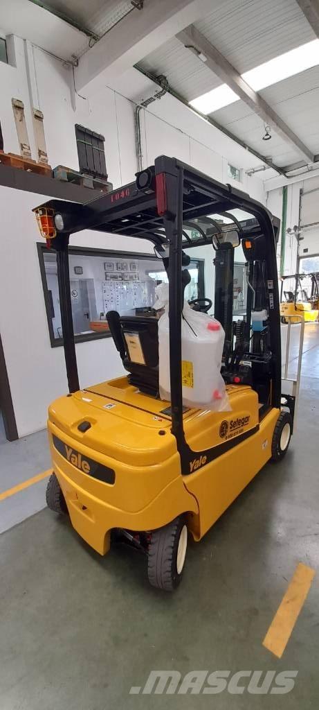 Yale ERP 18 VF LWB バッテリーフォークリフト
