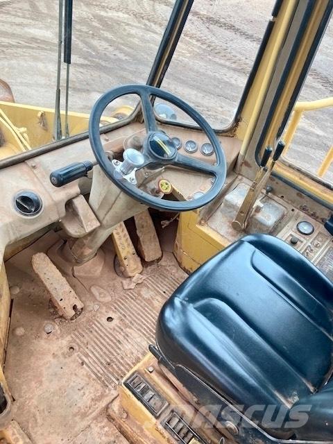CAT 950 B ホイールローダー・タイヤショベル