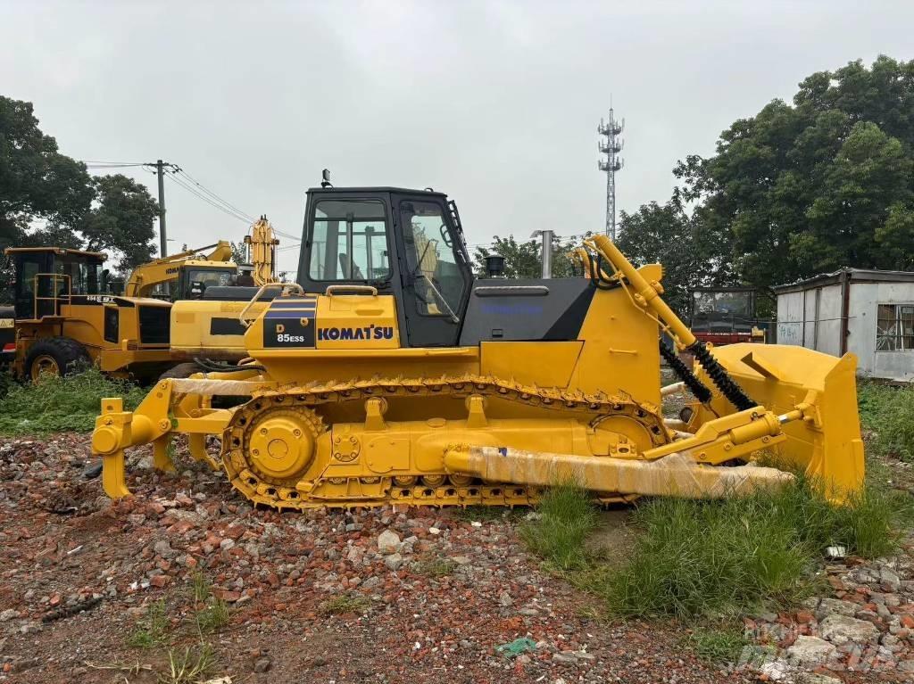 Komatsu D 85 E-12 ブルドーザー