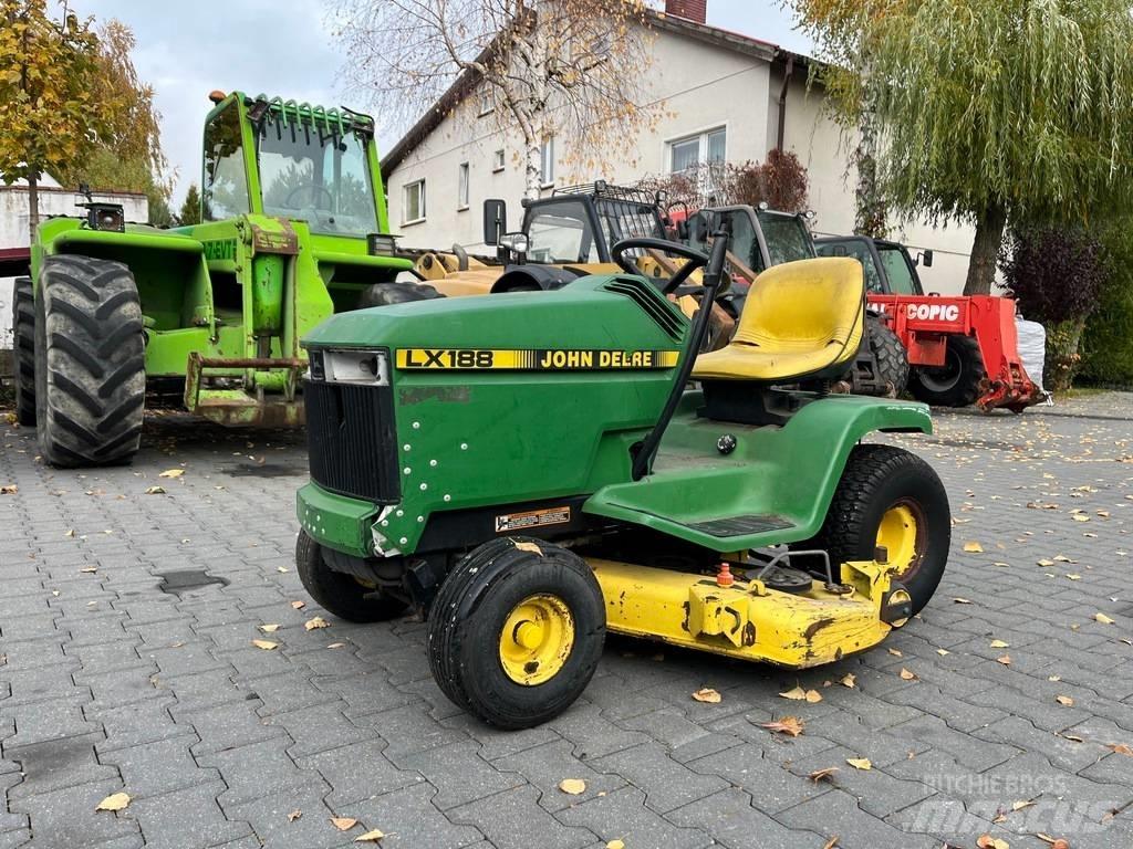 John Deere LX 188 乗用・自走モア/芝刈り機