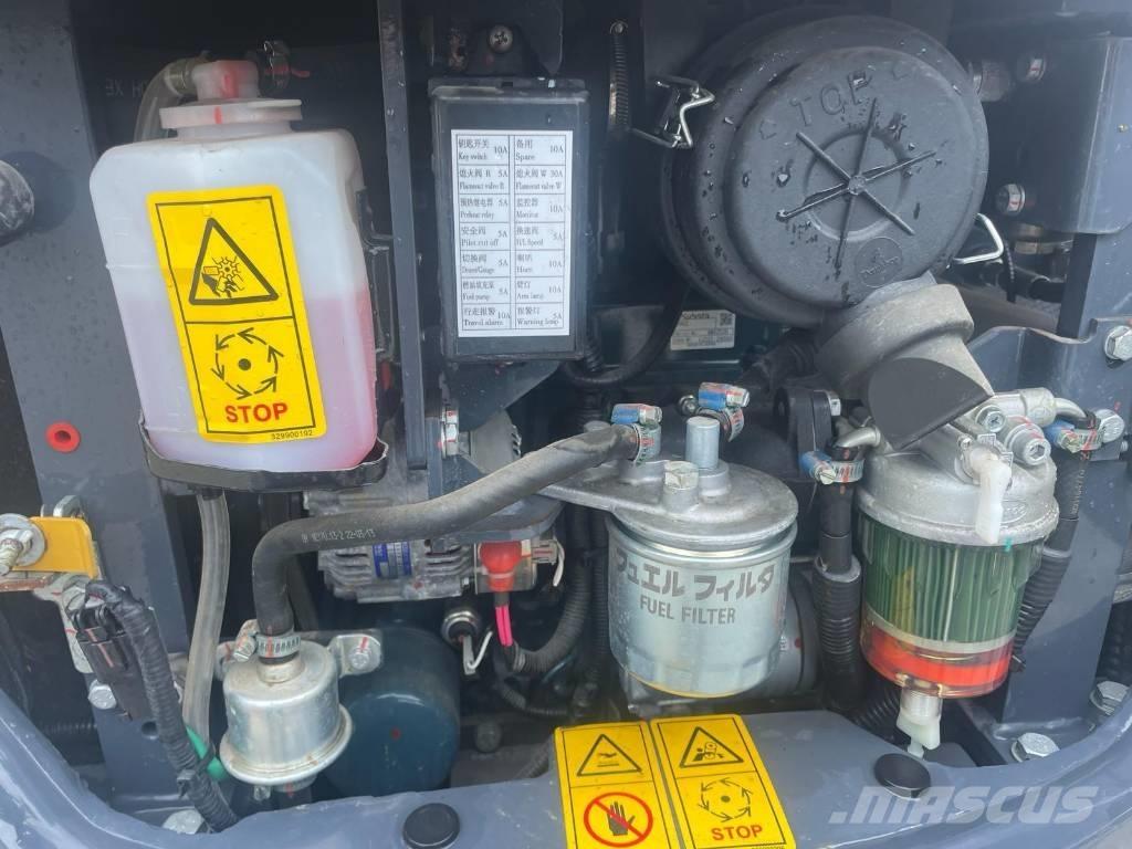 XCMG XE18E ミニ油圧ショベル 7t以下（ミニユンボ・ミニディガー）