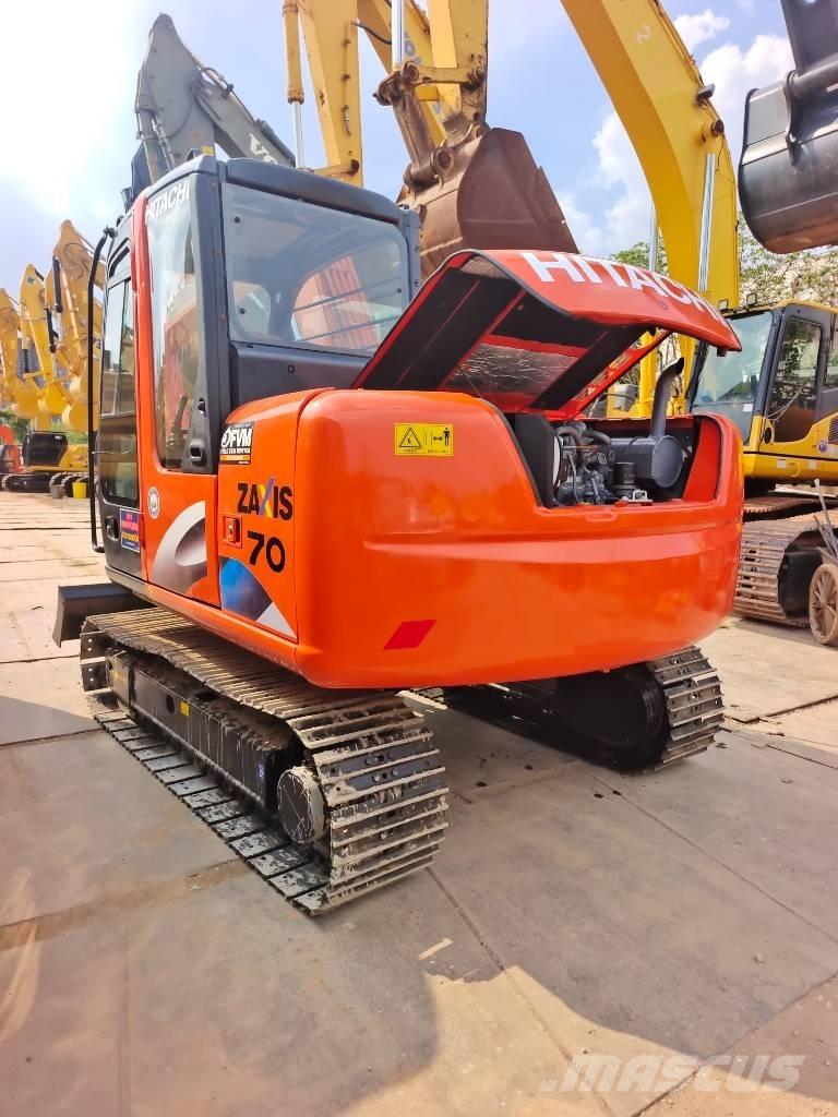 Hitachi ZAXIS70 ミニ油圧ショベル 7t以下（ミニユンボ・ミニディガー）