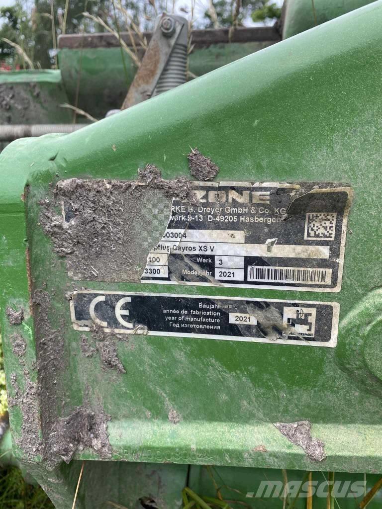 Amazone Cayros XS V リバーシブルプラウ