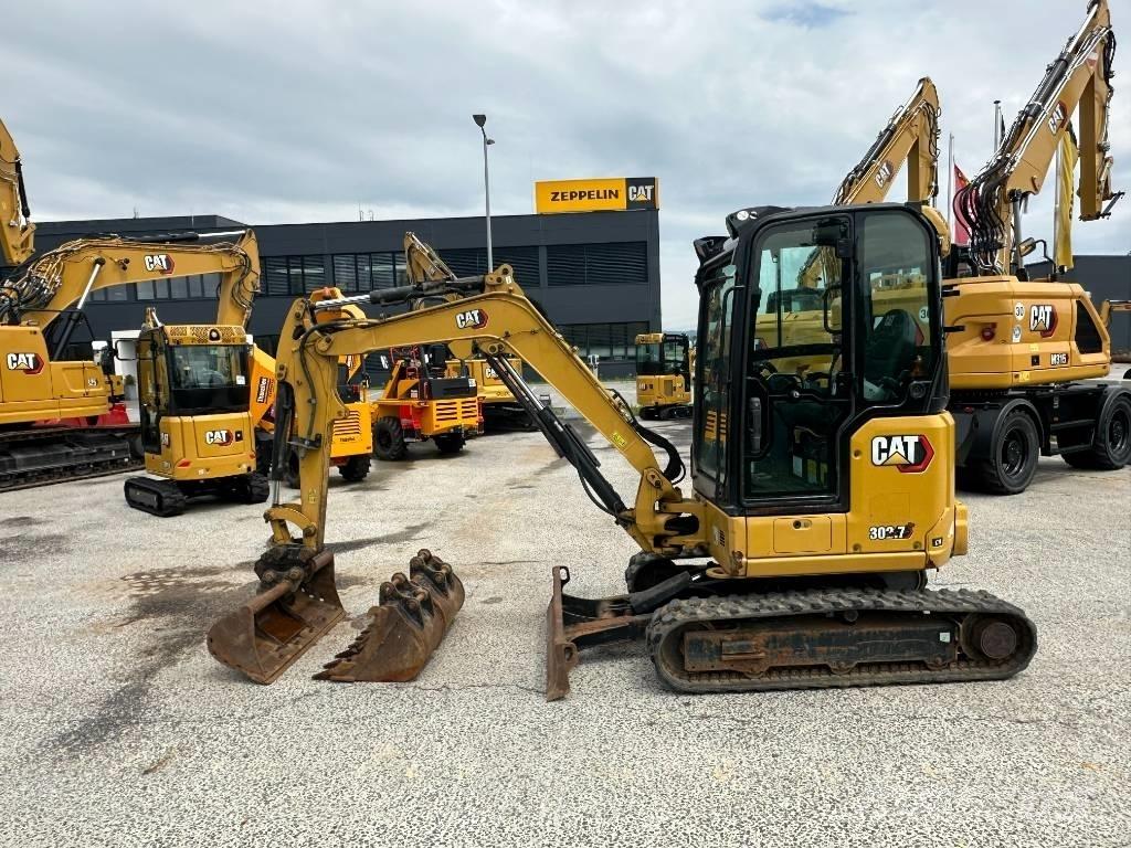 CAT 302.7 ミニ油圧ショベル 7t以下（ミニユンボ・ミニディガー）