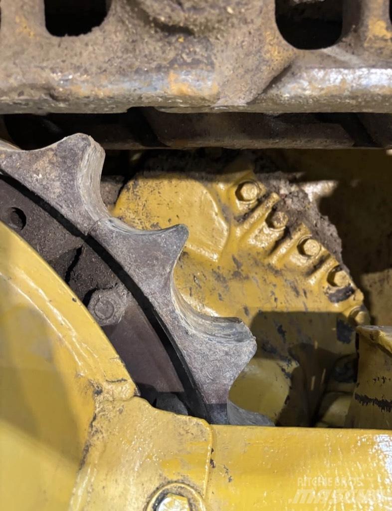 CAT D 7 G ブルドーザー