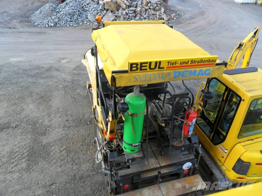 Demag DF 65 P アスファルトフィニッシャ