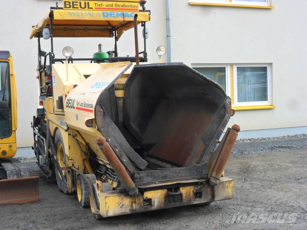 Demag DF 65 P アスファルトフィニッシャ