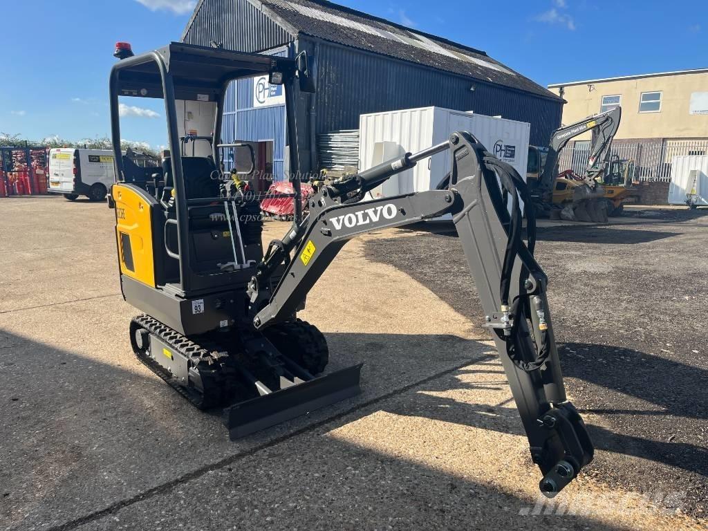 Volvo EC 15 E ミニ油圧ショベル 7t以下（ミニユンボ・ミニディガー）