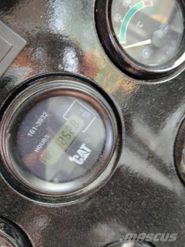 CAT 966 H ホイールローダー・タイヤショベル