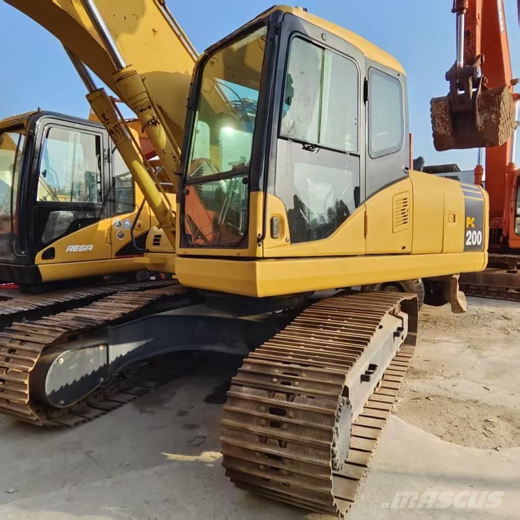 Komatsu PC 200-7 大型油圧ショベル12t以上（パワーショベル・ユンボ）