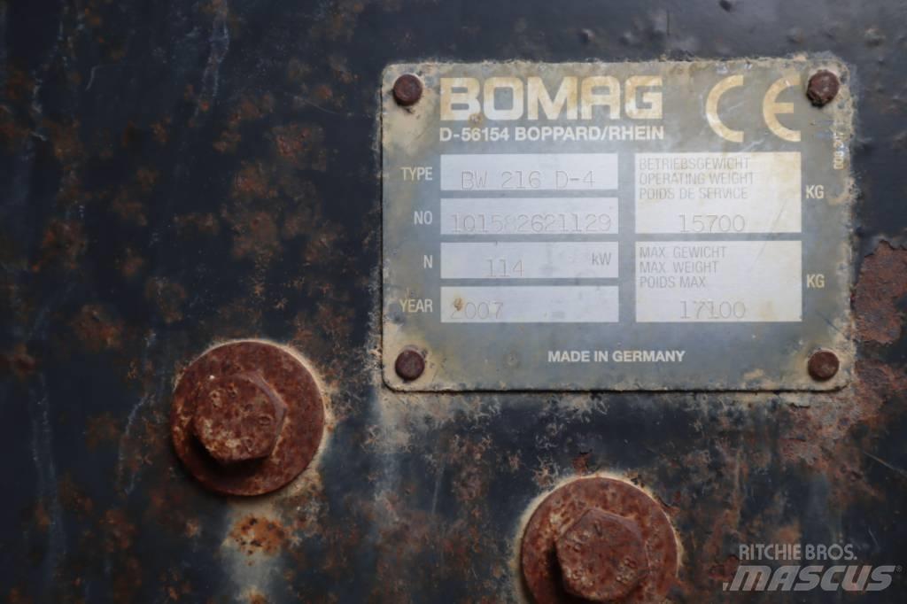 Bomag BW 216 D-4 ソイルコンパクター