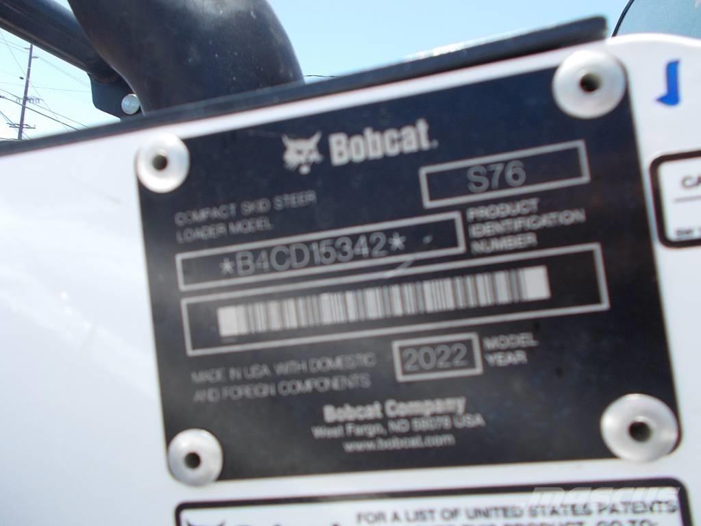 Bobcat S76 スキッドステアローダー