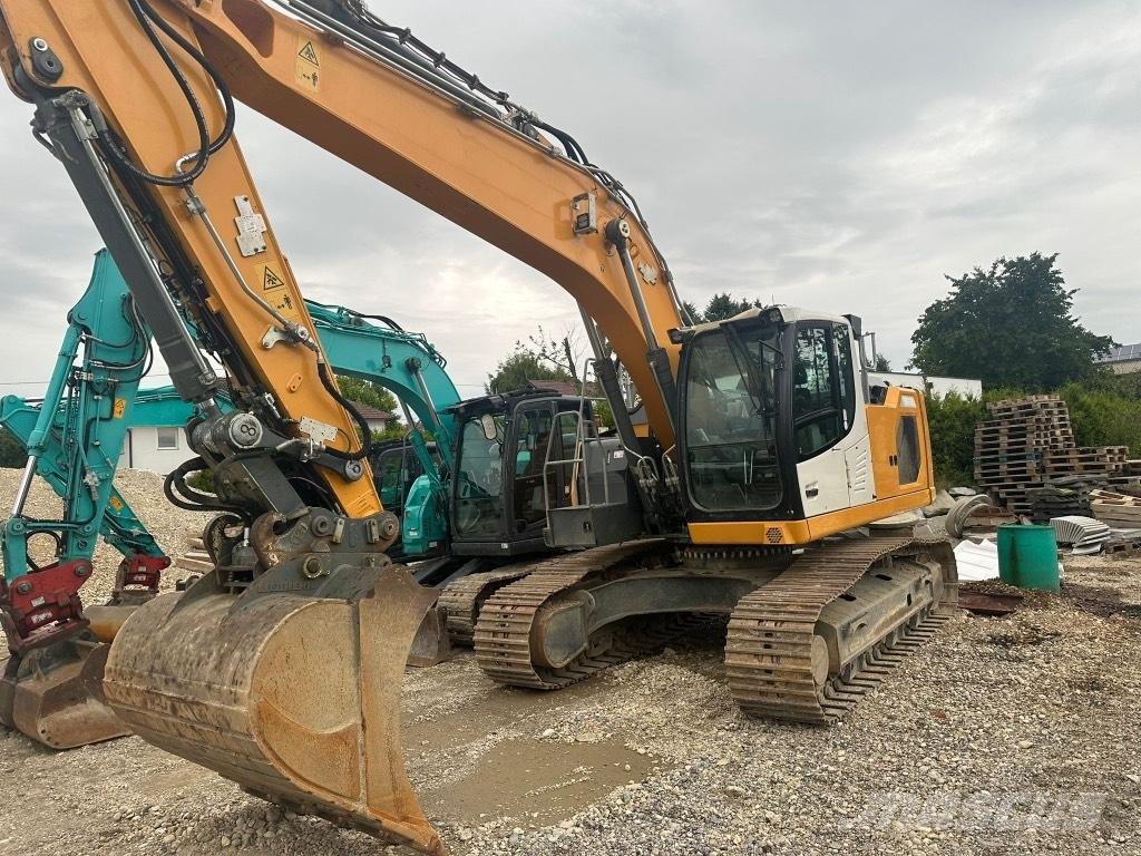Liebherr R 922 大型油圧ショベル12t以上（パワーショベル・ユンボ）