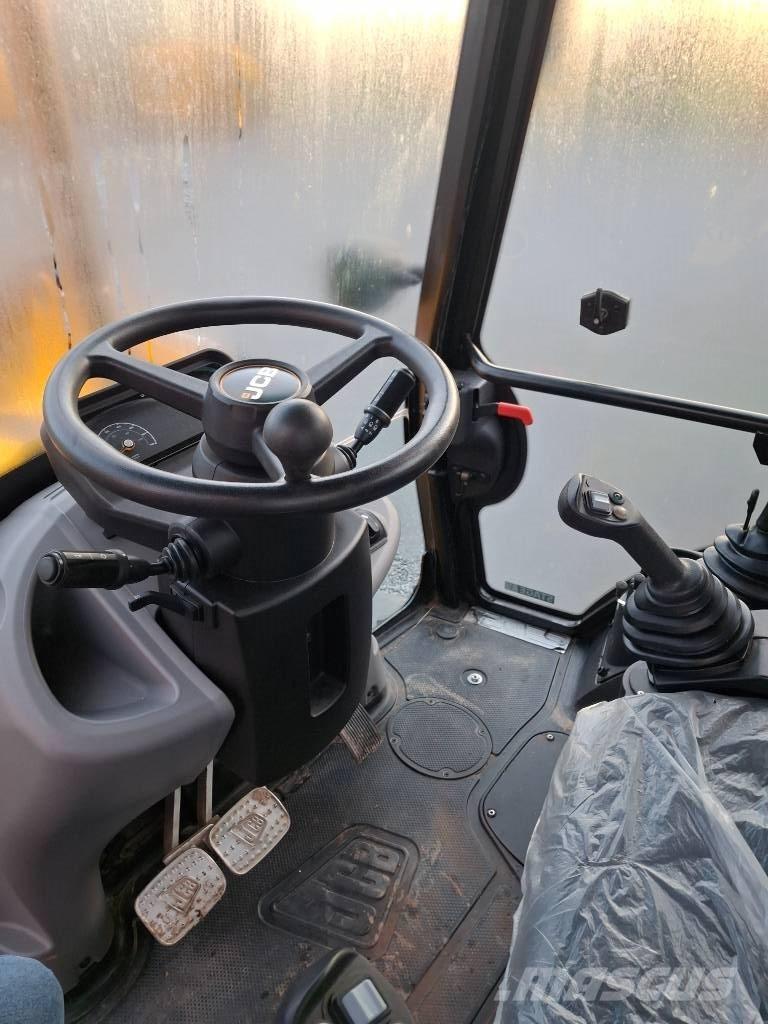 JCB 3CX PLUS AEC バックホーローダー