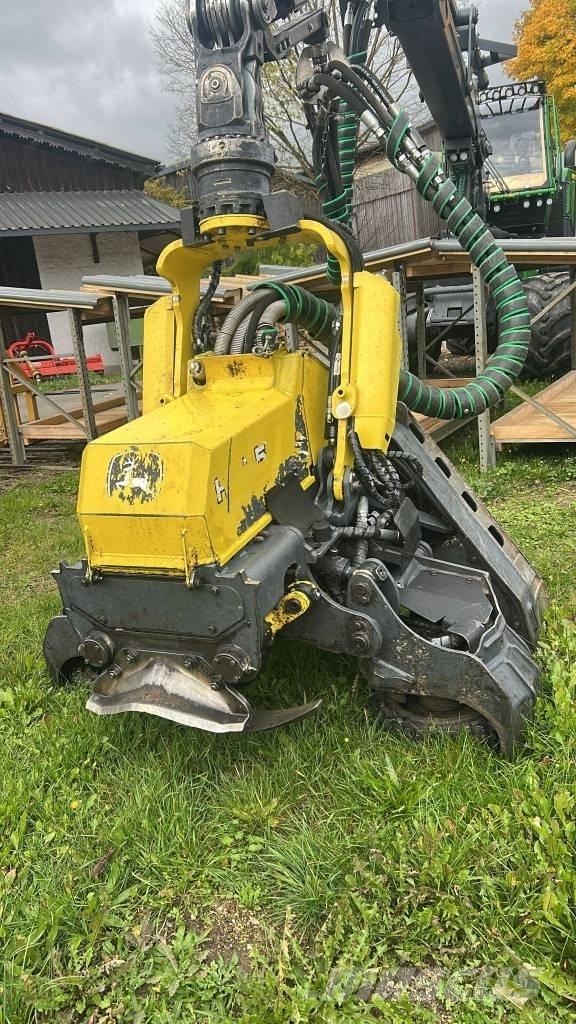 John Deere 1270 G ハーベスター