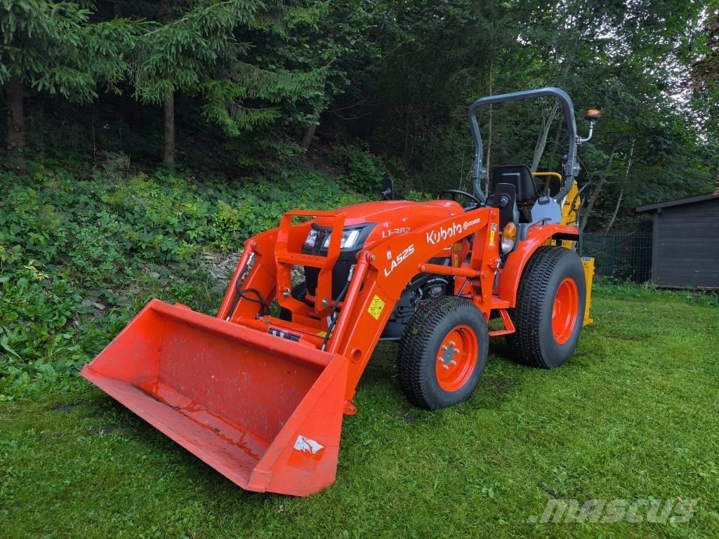 Kubota L1-382 HST トラクター