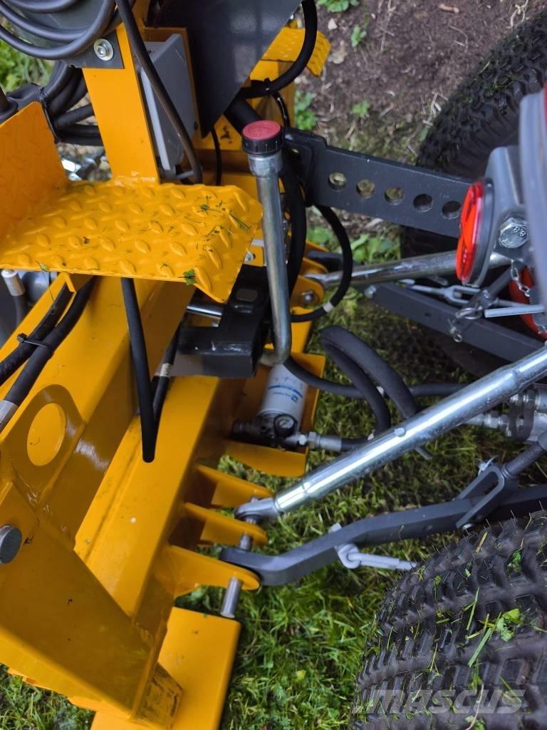 Kubota L1-382 HST トラクター