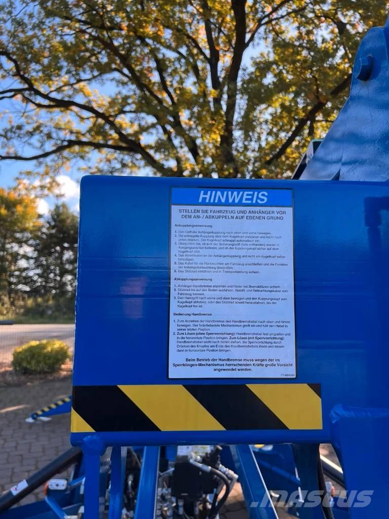 Niftylift 170 HET 高所作業台付トレーラー