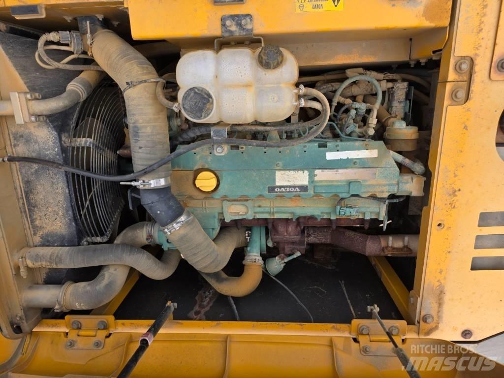 Volvo EW 145B PRIME ホイール式油圧ショベル（パワーショベル・ユンボ・バックホー）