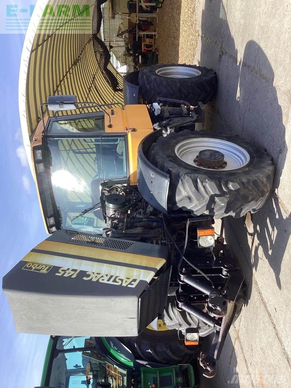 JCB Fastrac 145 トラクター