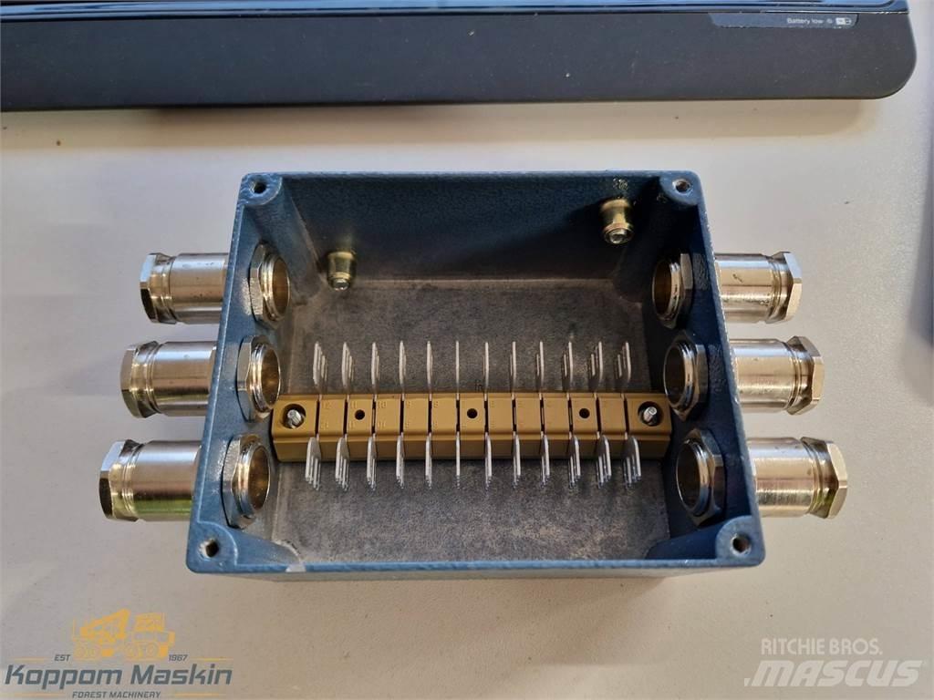 Rottne 037-0112 電子機器