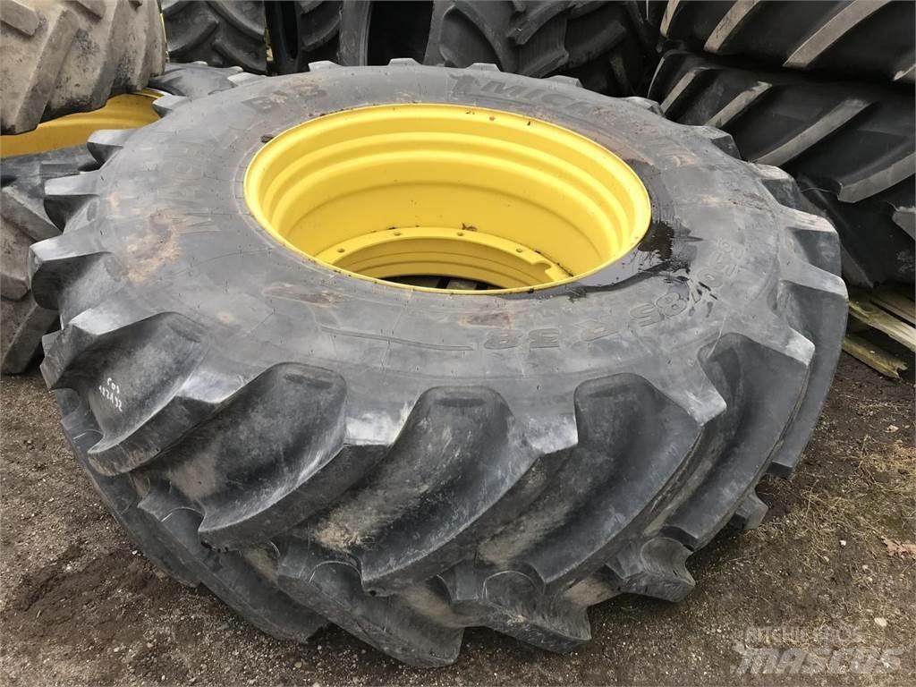 Michelin 650/85R38 タイヤ、ホイル、リム