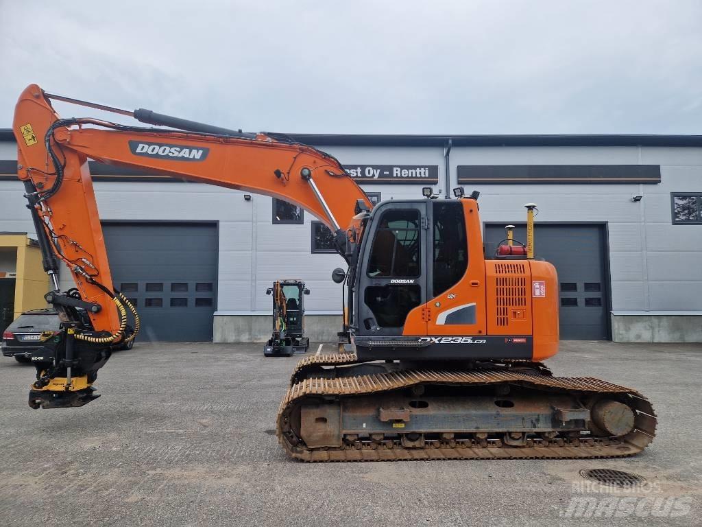 Doosan DX 235 LCR-5 大型油圧ショベル12t以上（パワーショベル・ユンボ）