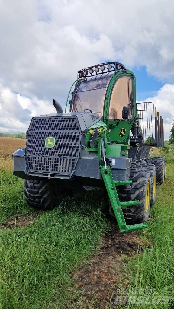 John Deere 1010G フォワーダー