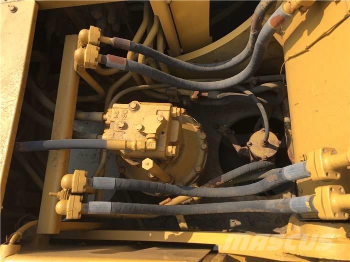 CAT 320 C 大型油圧ショベル12t以上（パワーショベル・ユンボ）
