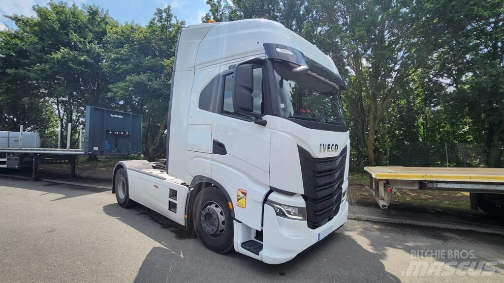 Iveco Saway 530 中古トラクターヘッド | トレーラーヘッド