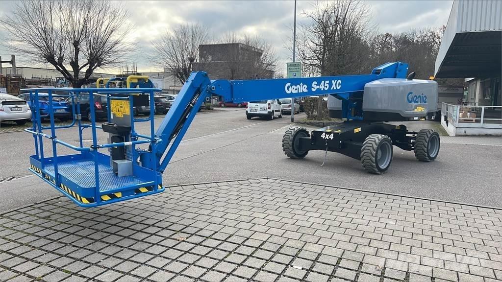 Genie S-45 XC ブームリフト　直伸型