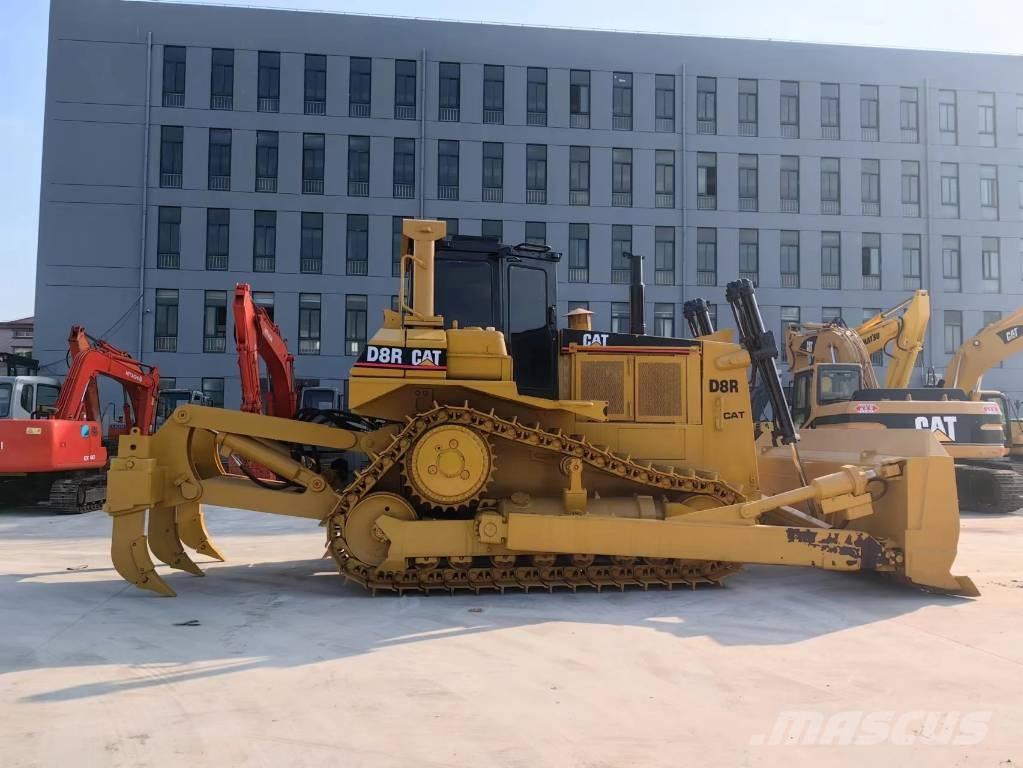 CAT D8R ブルドーザー