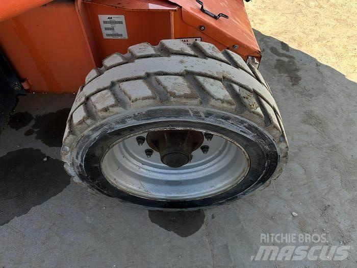 JLG E450AJ その他リフトとプラットフォーム