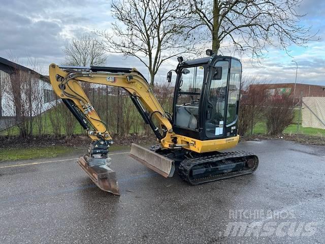 CAT 302.7 D CR 大型油圧ショベル12t以上（パワーショベル・ユンボ）