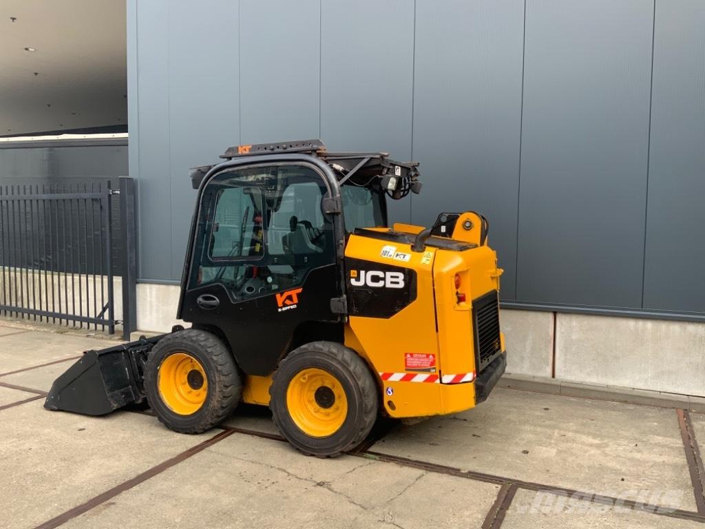 JCB 155 スキッドステアローダー