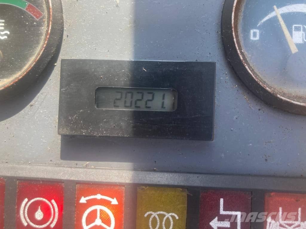 Liebherr A 904 廃棄物／工業産廃処理機