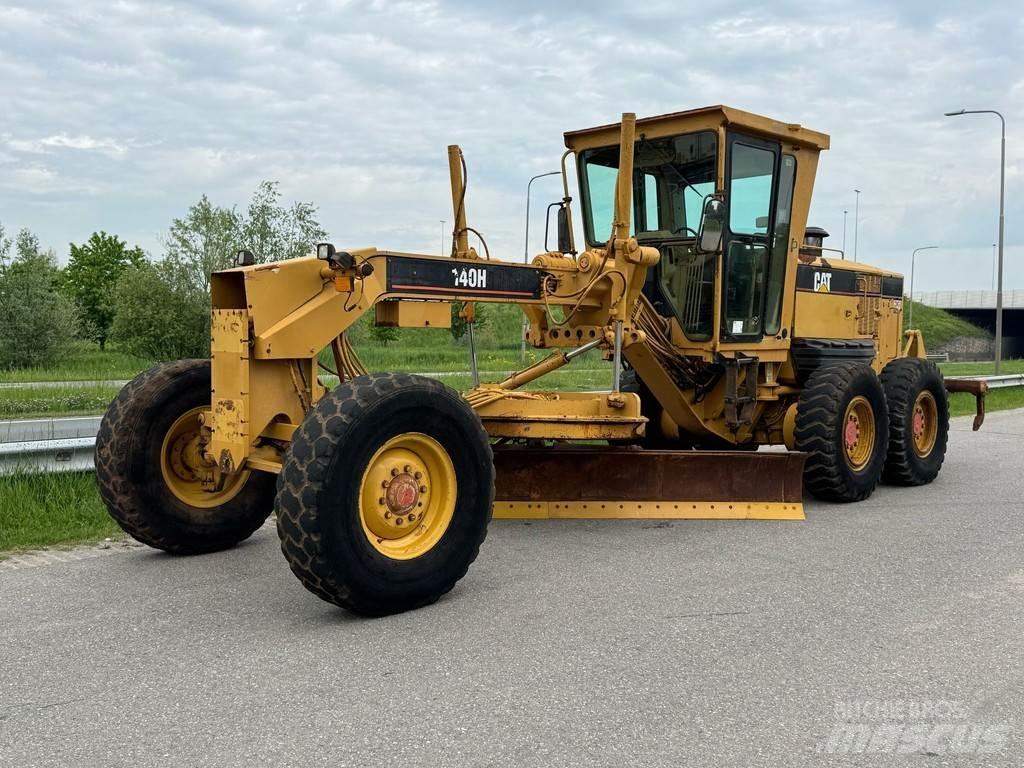 CAT 140H モーターグレーダー