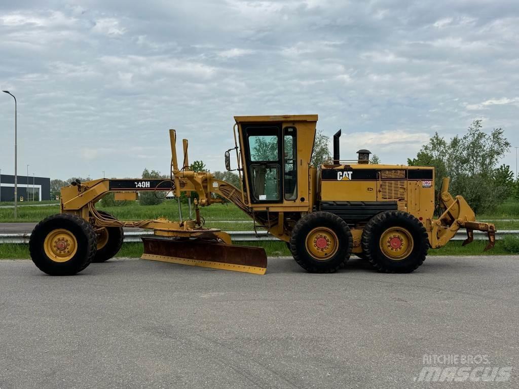 CAT 140H モーターグレーダー