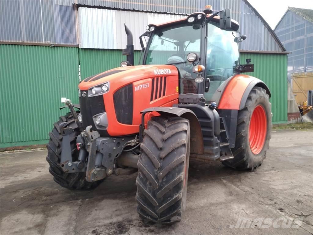 Kubota M7151 トラクター