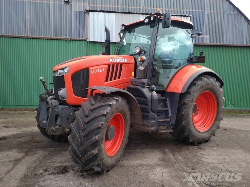 Kubota M7151 トラクター